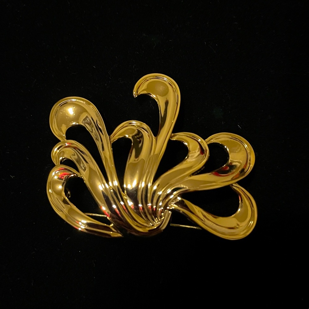 Park Lane Pin
